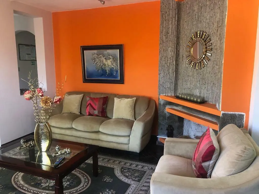 Hostal Tutamanda 2 كويتو